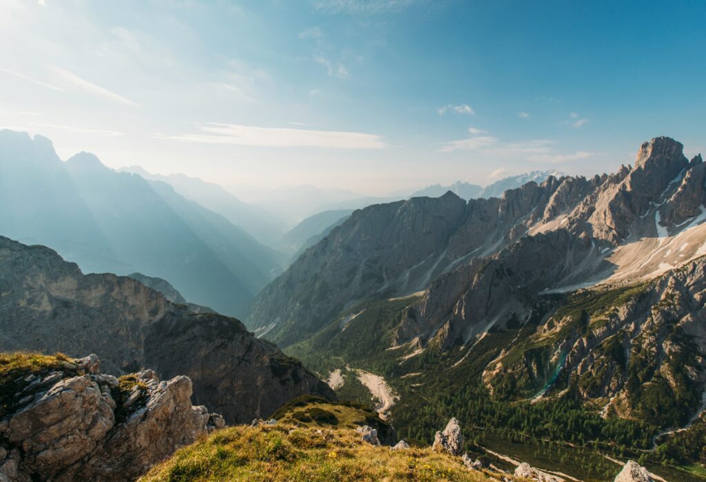 About ales krivec n atikx b00 unsplash